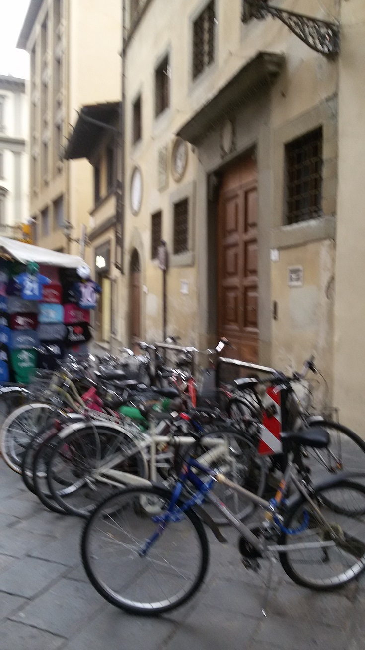 altra rastrelliera vicino a Orsanmichele