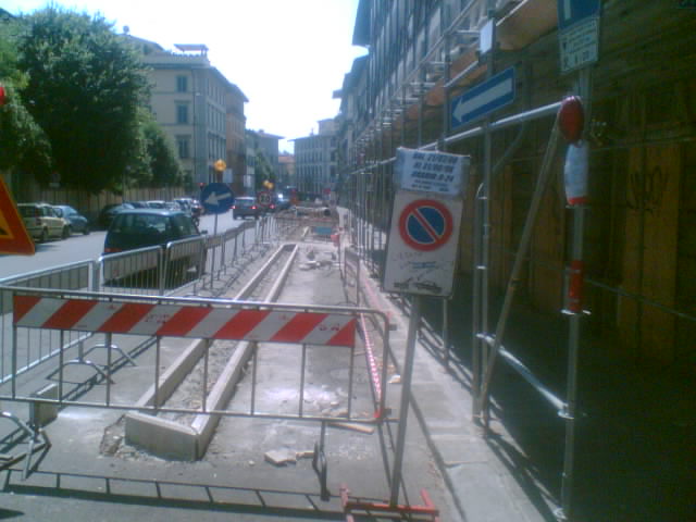 cantiere ciclabile Poliziano